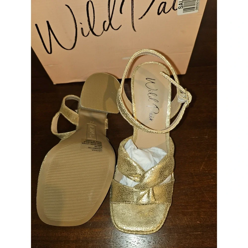 Women's Wild Pair Laviniiap High Heeled Strap Gold Size 5.5 Brand new‎